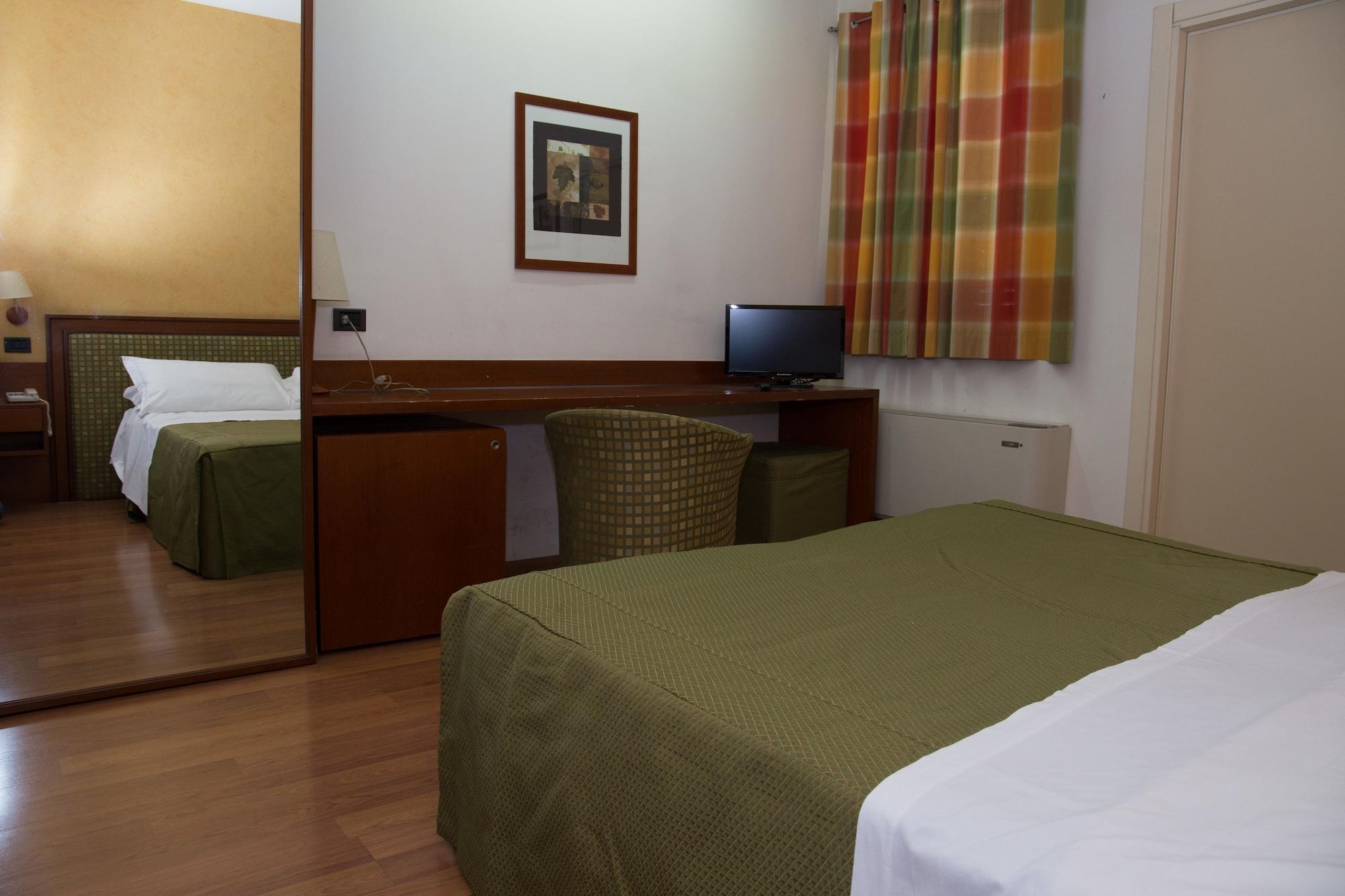 Hotel Montreal Ragusa Ngoại thất bức ảnh
